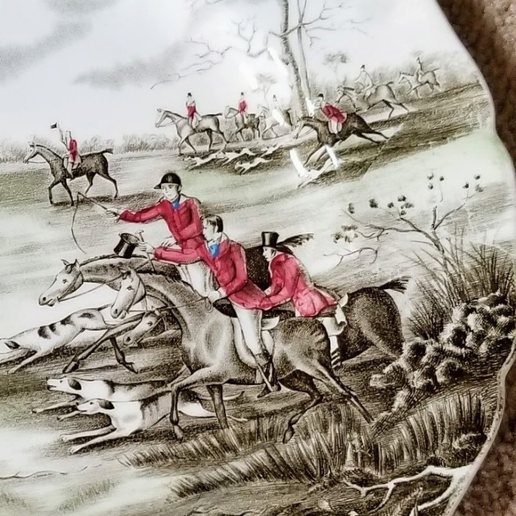 Tally Ho by JOHNSON BROTHERS "VIEW HALOO” Plate - Picture 4 of 8